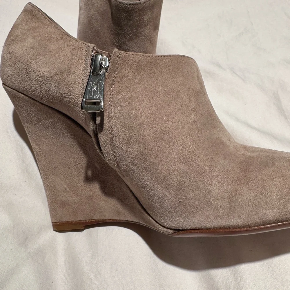 Taupe suede Ralph Lauren Collection wedge bootie - Picture 3 of 5